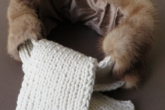Pelz-Kragen Nerz beige mit Strickschal